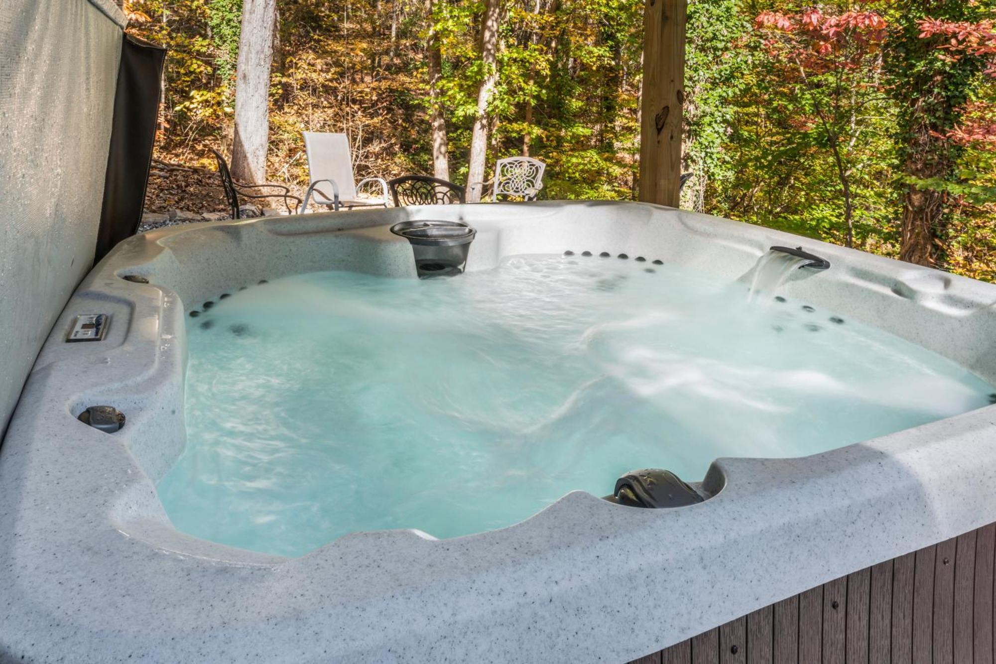 Cabin Fever - Hot Tub, Game Room, 3 King Beds Dahlonega Exterior photo