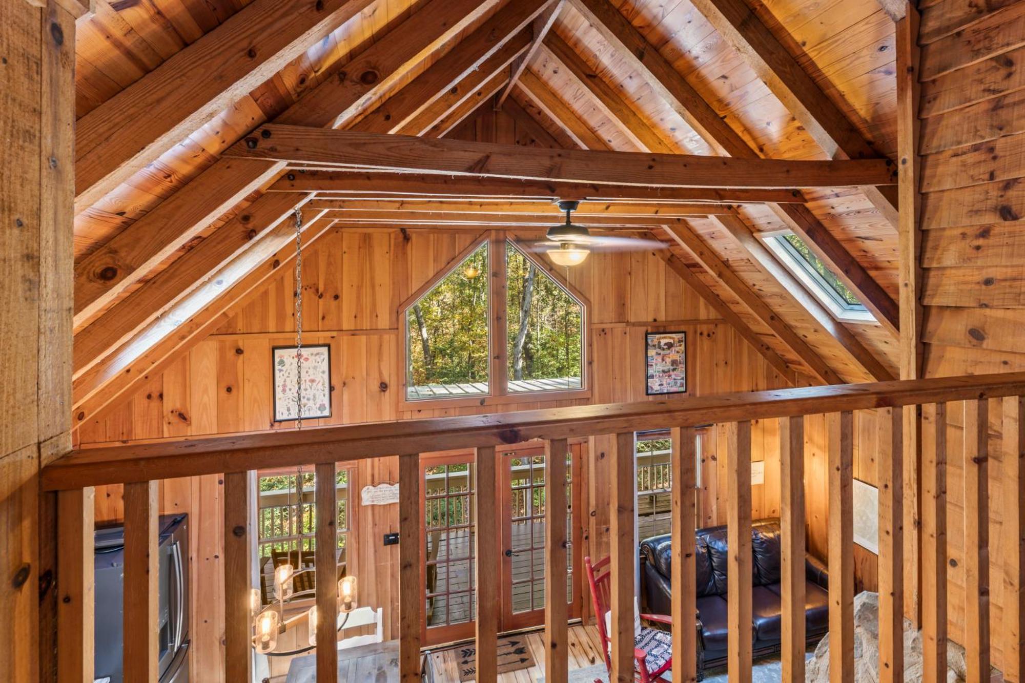 Cabin Fever - Hot Tub, Game Room, 3 King Beds Dahlonega Exterior photo