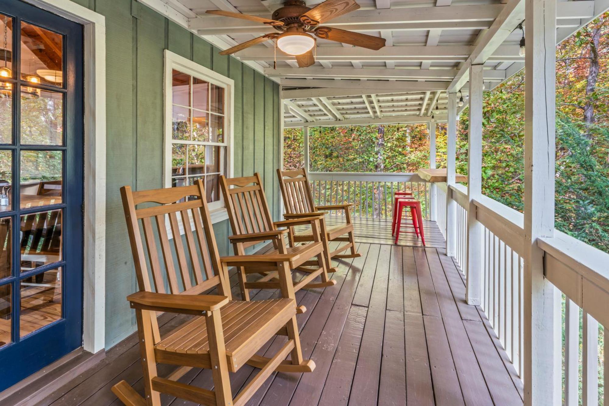 Cabin Fever - Hot Tub, Game Room, 3 King Beds Dahlonega Exterior photo